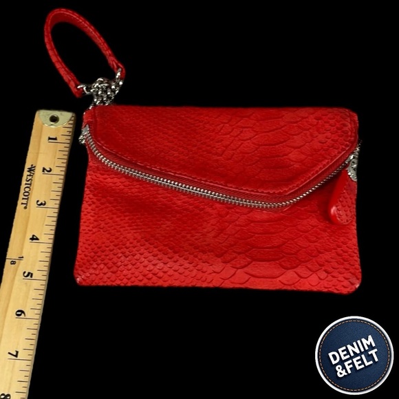 Henri Bendel Women’s Red Snakeskin Leather Chain Wristlet/Clutch | EUC!!♥️♥️ - Picture 8 of 8